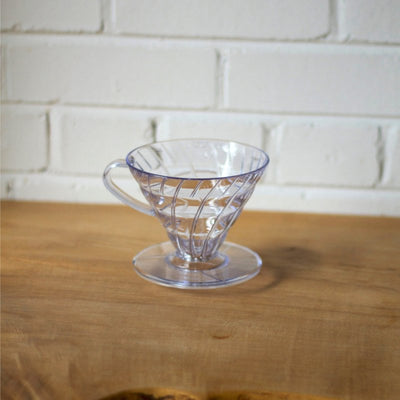 Dripper de Plastique Transparent Hario V60 - Accessoires - EIGHT OUNCE
